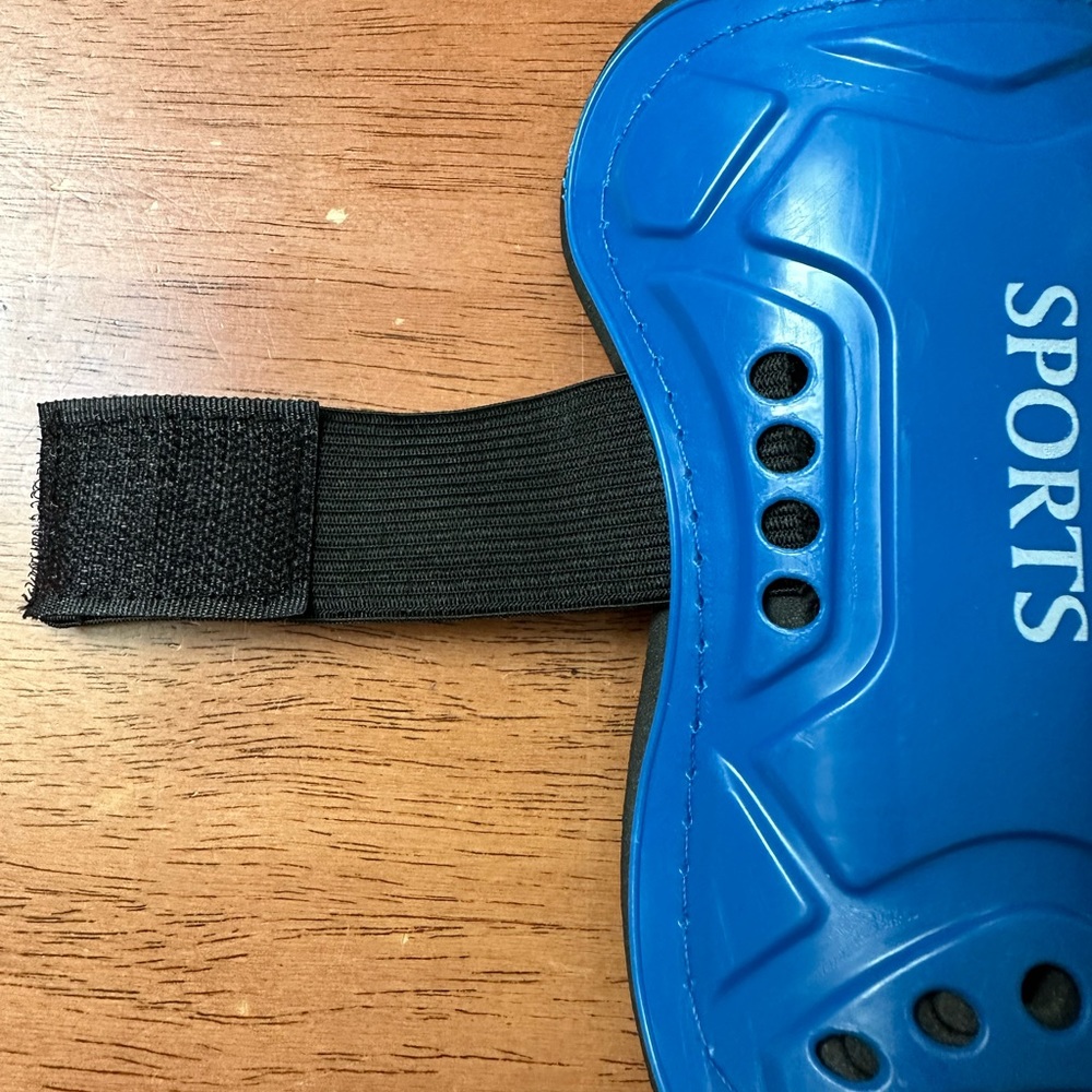 shinguards - Picture 5 of 8